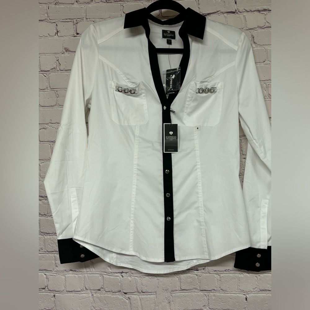 NWT Express The Essential Shirt White Black Trim Silver Hardware Button Up Top S